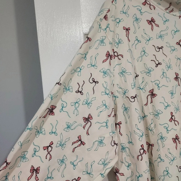 Lands' End Relaxed Fit Christmas Bows Long Sleeve Mock Turtle Neck Size 3X - Picture 6 of 11